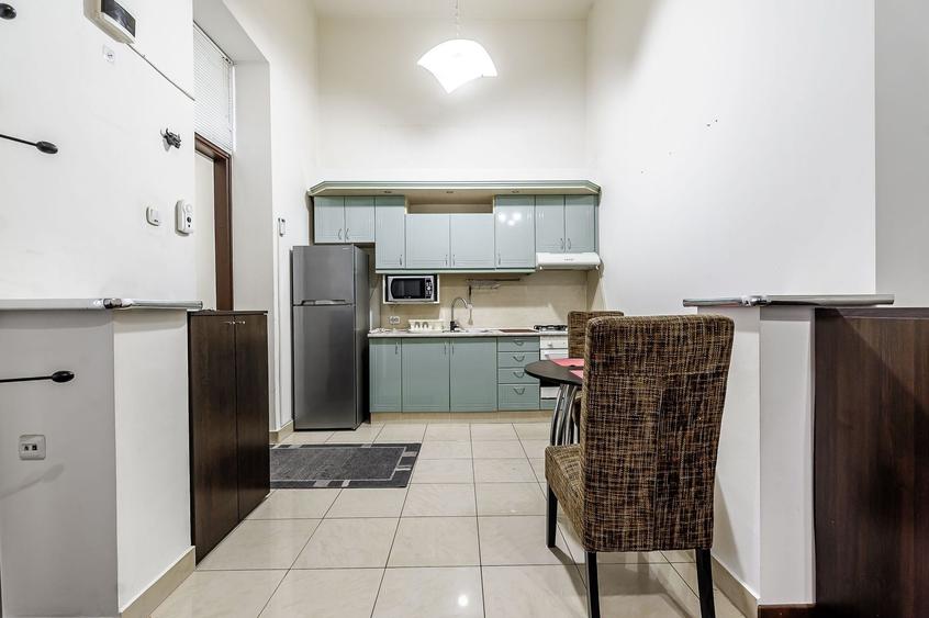 Apartament cu 2 camere nedecomandat, mobilat în Ultracentral