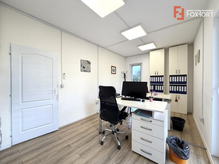 Birou, de 128 mp, în Complex Studențesc