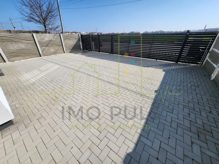 Duplex cu 5 camere cu Canalizare în Dumbrăvița
