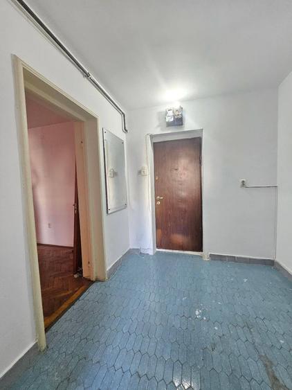 Apartament cu 2 camere semidecomandat în Trivale