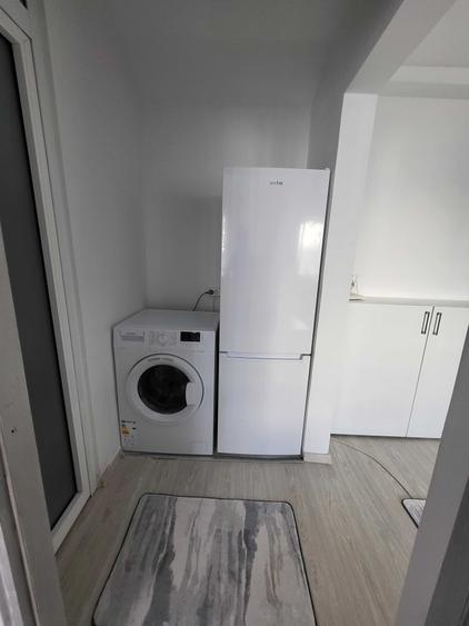 Apartament cu 2 camere semidecomandat în Micro 6