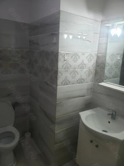 Apartament cu 2 camere decomandat în Roșu