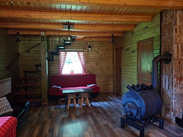 Casă cu 2 camere în Neagra