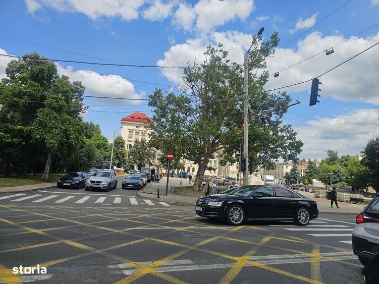 Spatiu situat in zona Bulevardul - Indepedentei - 1