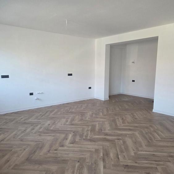Apartament  2 camere Tractoru ,bloc nou! - 9