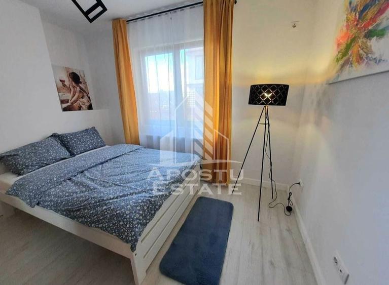 Apartament cu 3 camere decomandat, mobilat în Torontalului