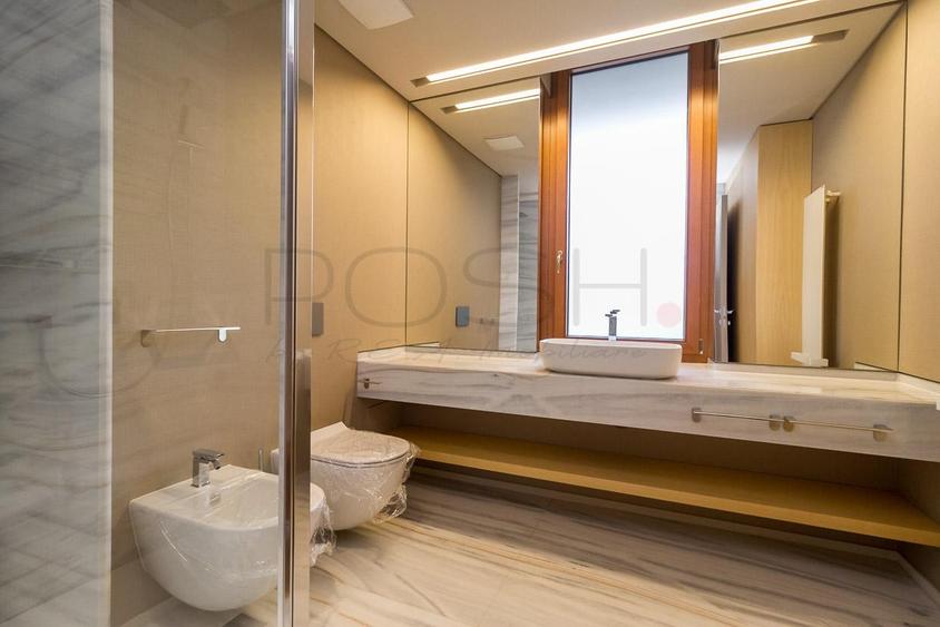 Apartament cu 4 camere, mobilat în Primăverii