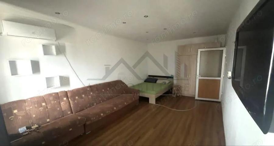 Apartament cu 2 camere decomandat în Filiași
