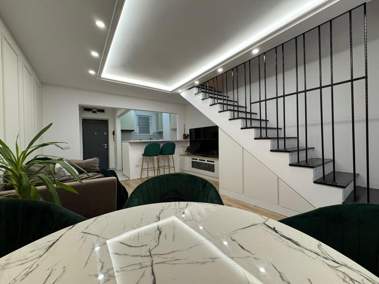 Apartament cu 3 camere decomandat, mobilat în Sala Palatului