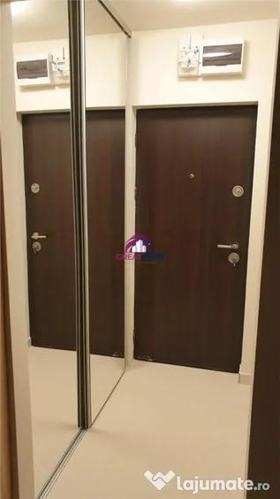 Garsonieră decomandată în Titan