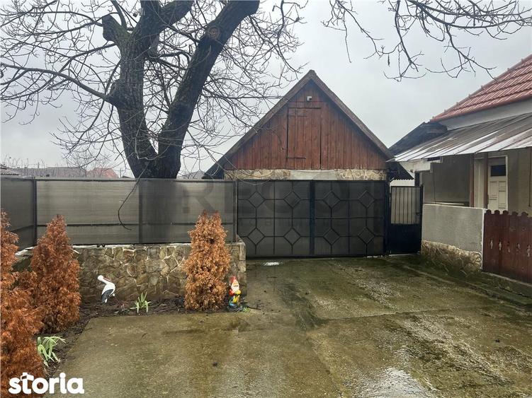 Casă cu 3 camere cu Teren 988 Mp în Sântandrei