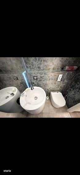 Apartament cu 3 camere în 13 Septembrie