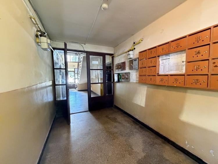 Apartament cu 2 camere semidecomandat în Frații Golești