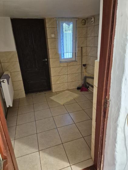 Casă cu 2 camere cu Teren 509 Mp în Hurezani