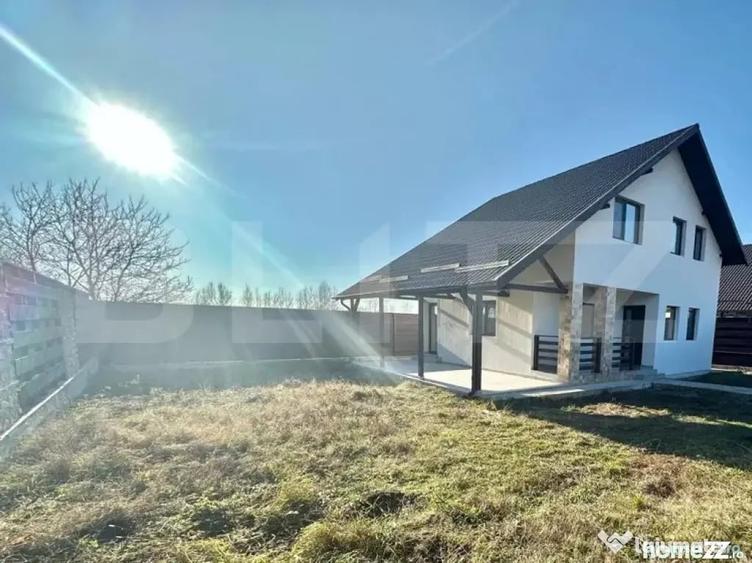 Casă cu 4 camere cu Teren 400 Mp în Central