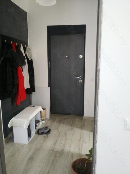 Apartament cu 2 camere semidecomandat, mobilat în Florești — fotografia 3