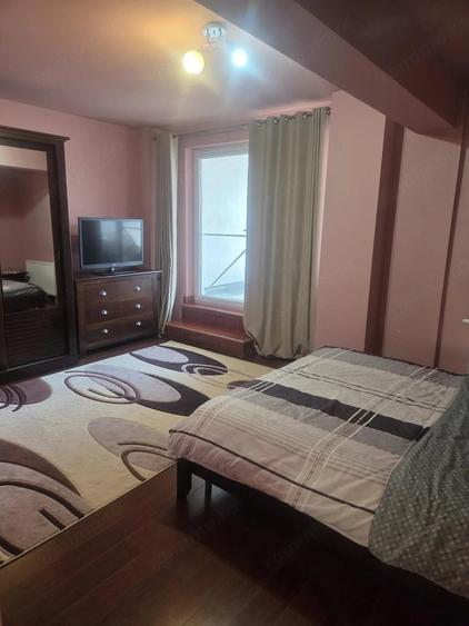 Apartament cu 3 camere decomandat în Tudor
