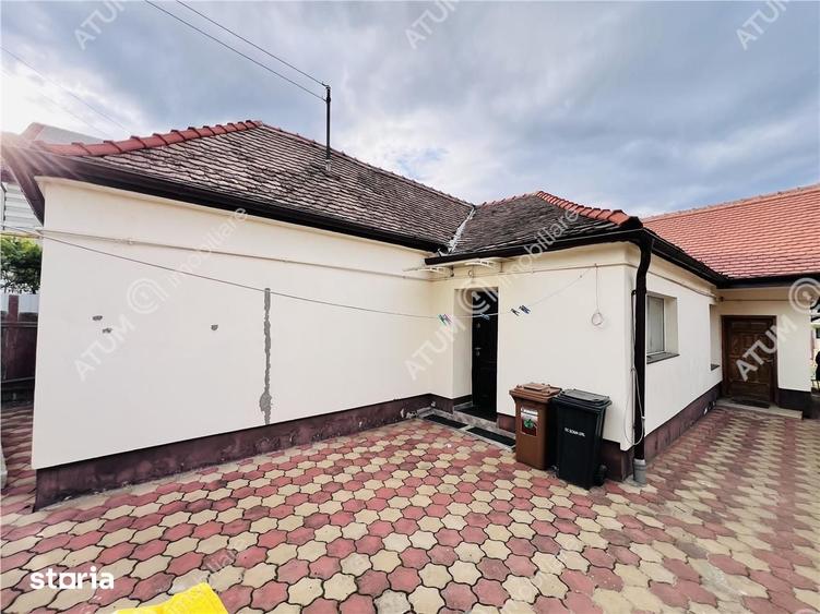 Casă cu 4 camere cu Teren 395 Mp în Trei Stejari