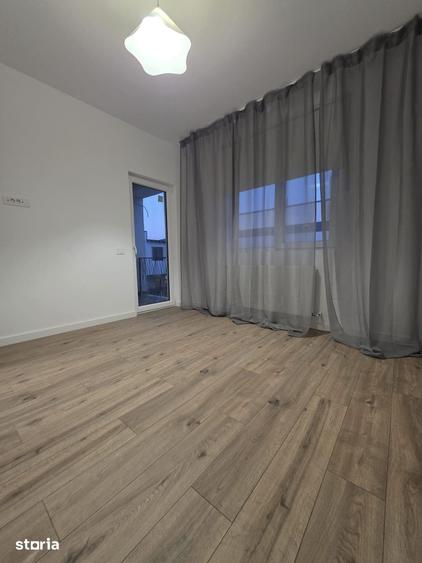 Casă cu 4 camere cu Teren 50 Mp în Dobroești