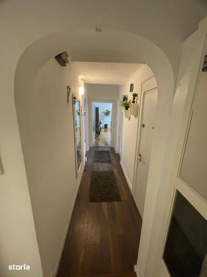 Apartament cu 5 camere în Central