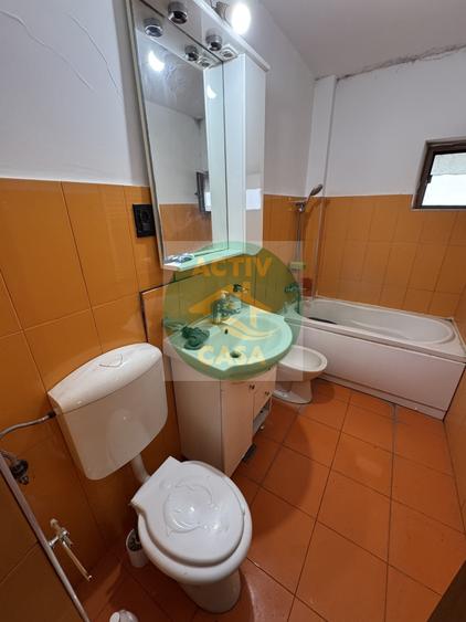 DE ÎNCHIRIAT | APARTAMENT 4 CAMERE – ZONA PRIMĂRIEI, ROMAN - 6