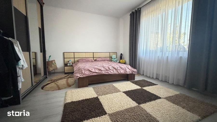 Casă cu 3 camere cu Teren 430 Mp în Domnești