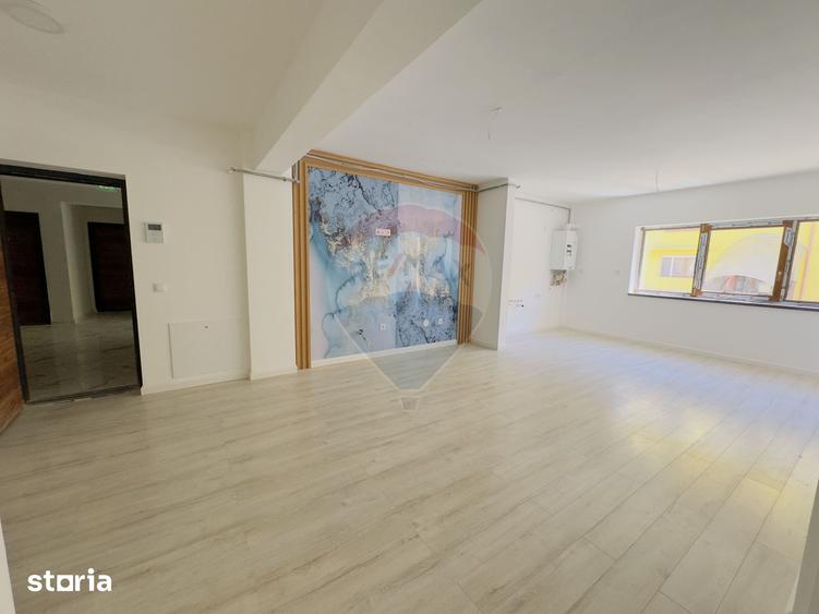 Apartament cu 2 camere decomandat în Oncea