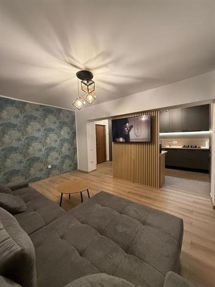 Apartament cu 2 camere decomandat, mobilat în Tractorul — fotografia 1