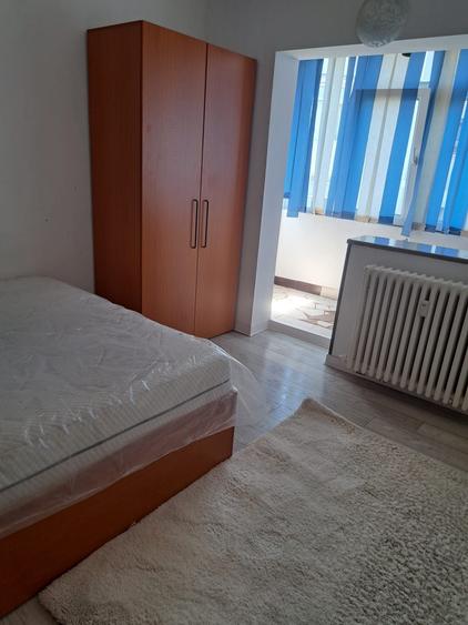 Apartament cu 2 camere decomandat în Sud