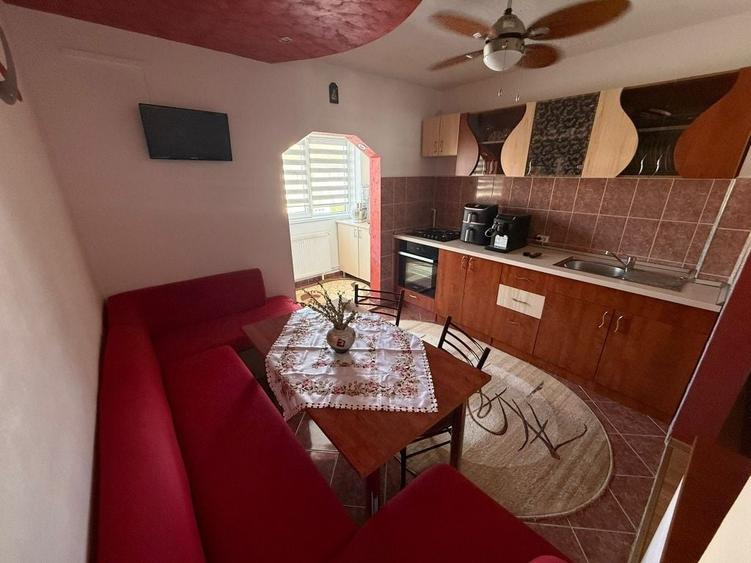 Apartament cu 2 camere decomandat în Hipodrom 4