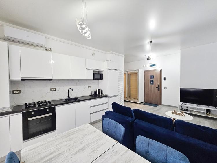 Apartament cu 2 camere decomandat, mobilat în Mamaia-Sat