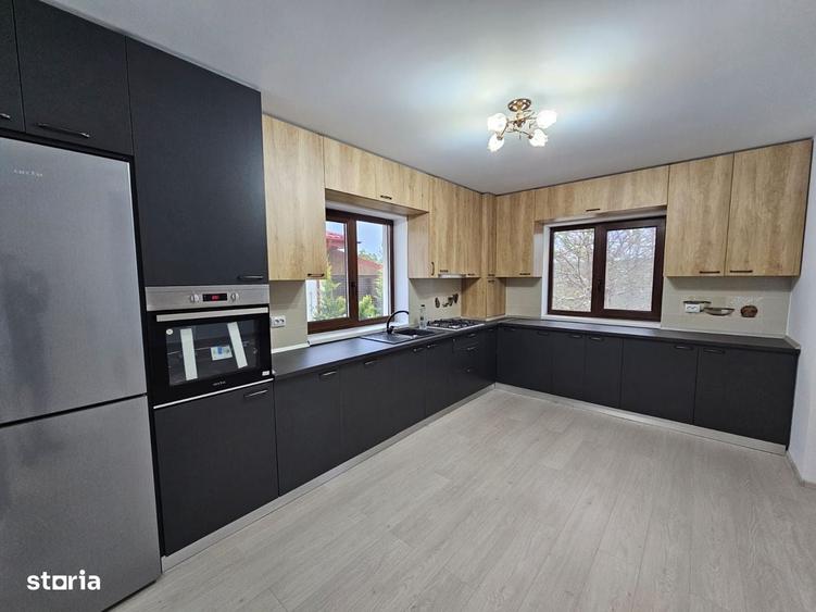 Casă cu 3 camere în Breazu