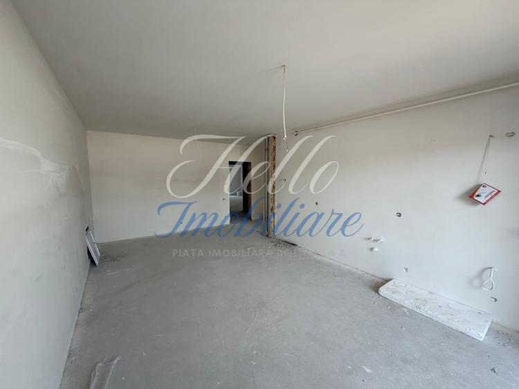 Apartament cu 2 camere semidecomandat în Florești