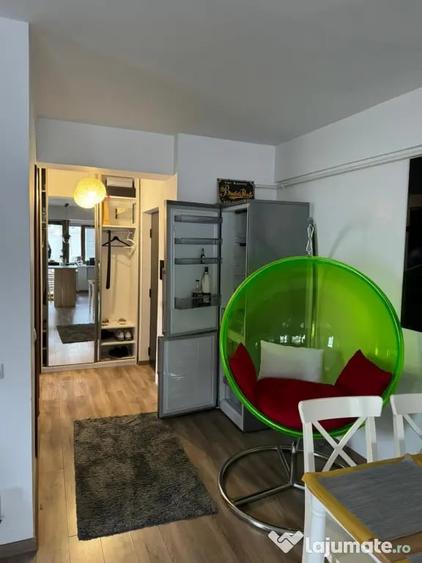 Apartament cu 2 camere semidecomandat în Aviației
