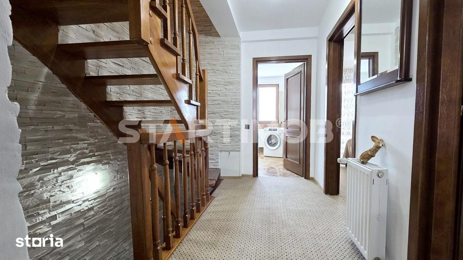 Casă cu 6 camere decomandat cu Teren 306 Mp în Central