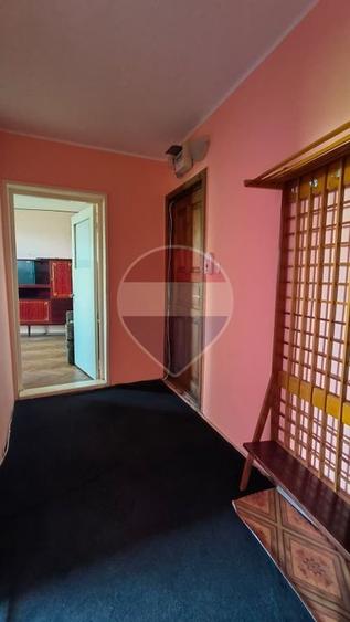 Apartament cu 3 camere decomandat în Micro 13
