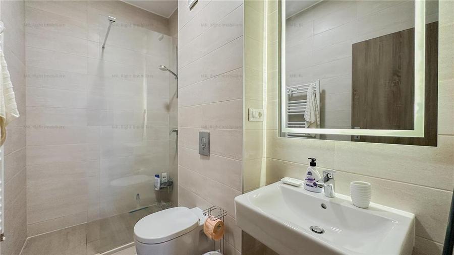 Apartament cu 2 camere decomandat, mobilat în Tractorul