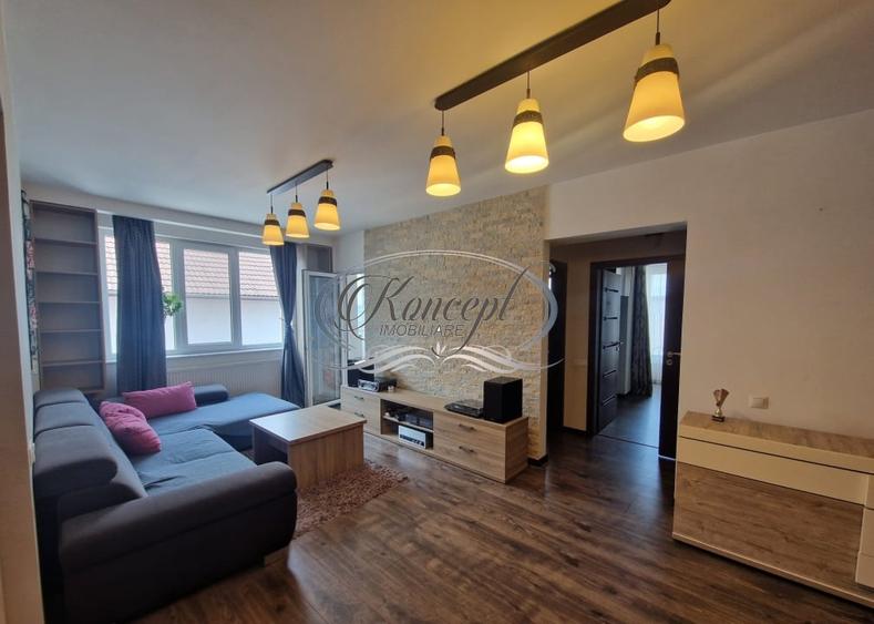 Apartament cu 3 camere semidecomandat, mobilat în Andrei Mureșanu