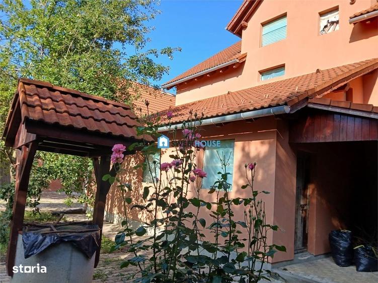 Casă cu 4 camere în Central