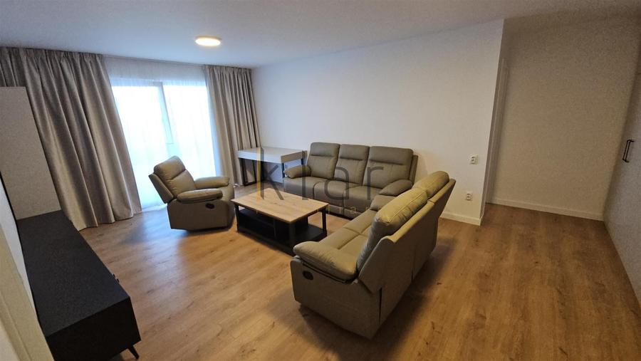 Apartament cu 2 camere semidecomandat, mobilat în Sopor