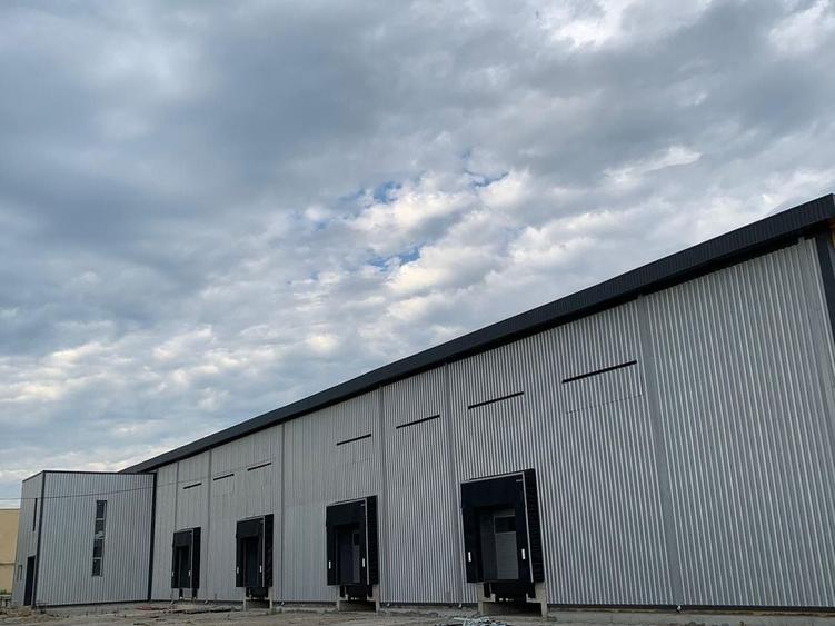 Spațiu industrial, de 1,700 mp, în Vest