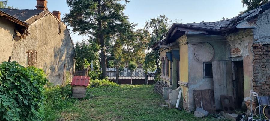Teren Construcții intravilan de 2800 mp, în Domnești