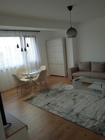Apartament cu 2 camere decomandat în Pipera