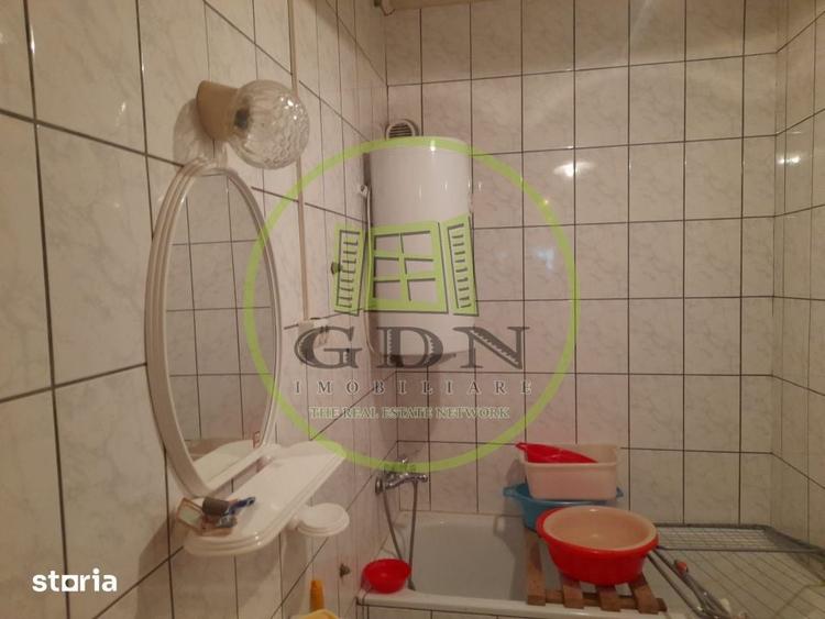 Apartament cu 2 camere decomandat, mobilat în Central