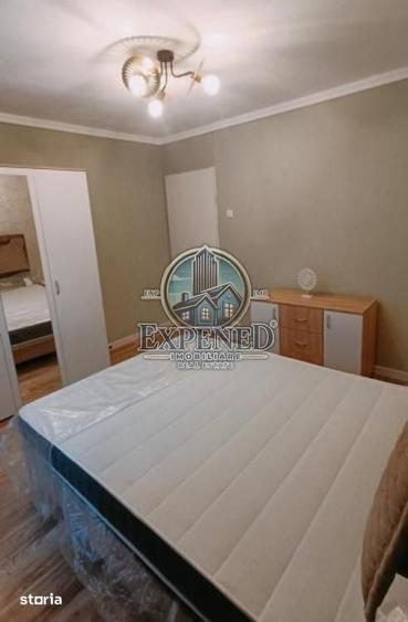 Apartament cu 3 camere decomandat în Tineretului