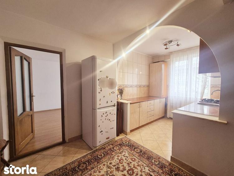 Apartament cu 2 camere decomandat în Precista