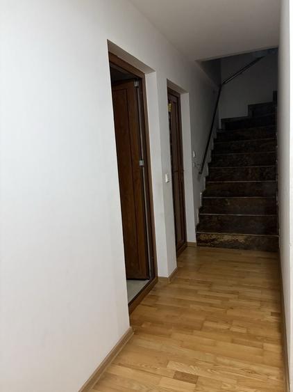 Casă cu 4 camere în Remuș
