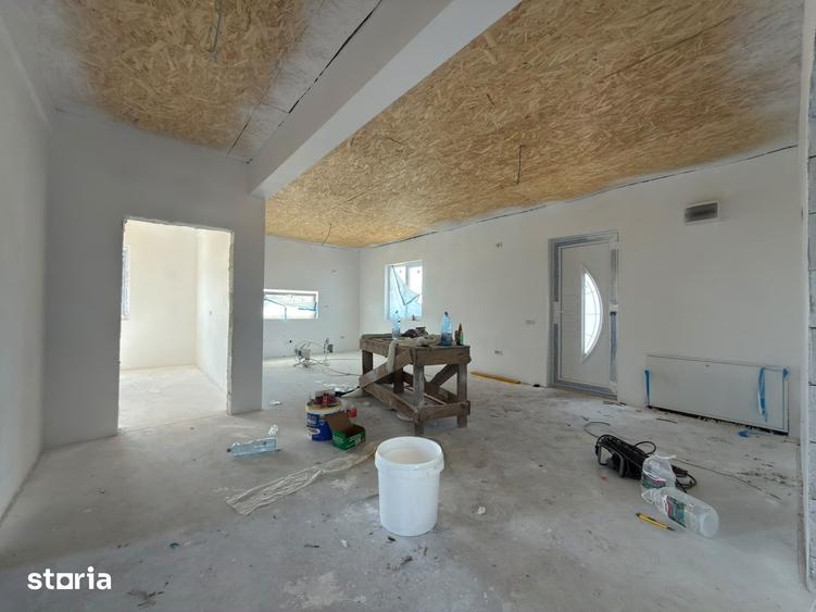 Casă cu 4 camere cu Teren 270 Mp în Central