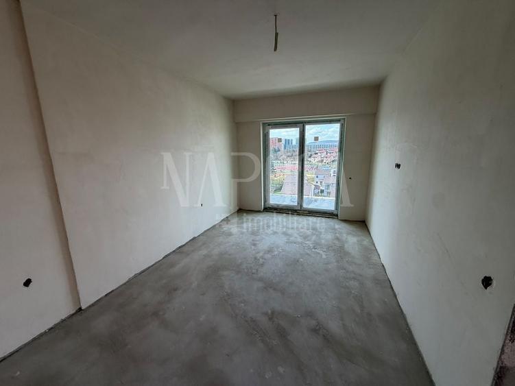 Apartament cu 2 camere semidecomandat în Sopor