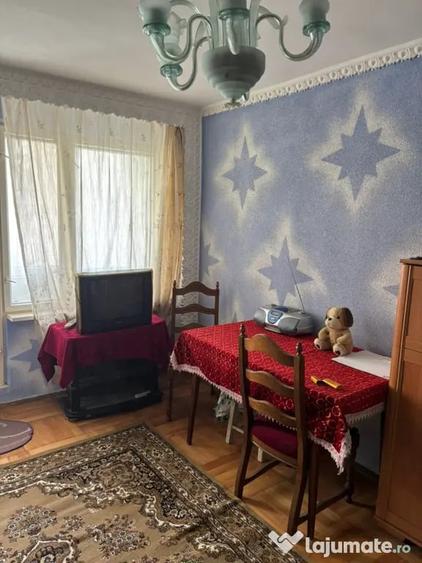 Garsonieră decomandată în Central
